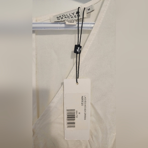 Molly Bracken White Woven Maxi Dress with Crochet Detail NWT - Picture 3 of 5